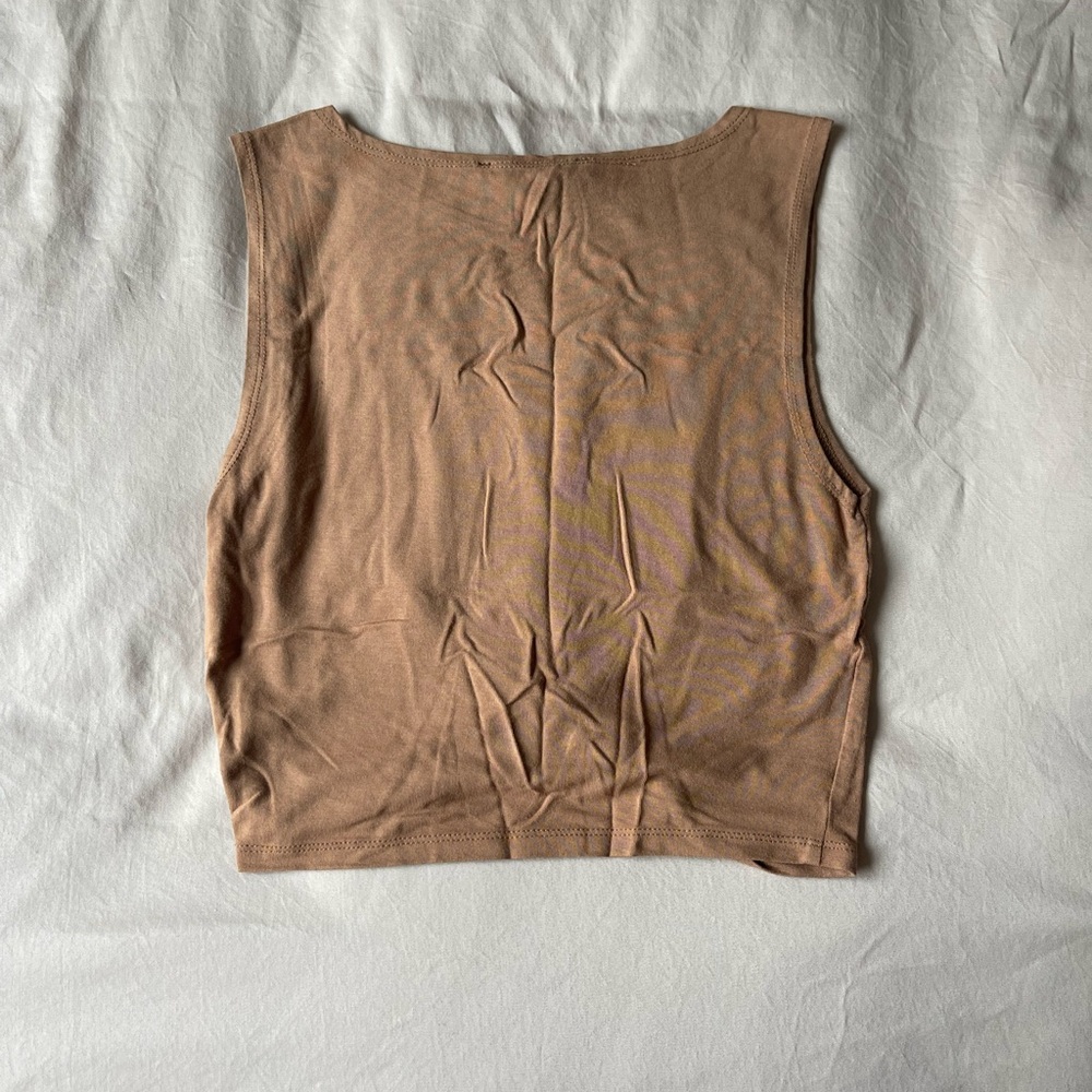Knotted Tank - Picture 2 of 3